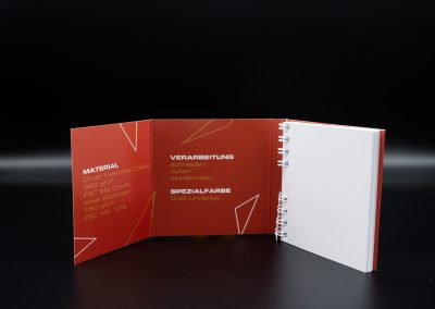 Workbook mit Ringbindung und optional mit transparenter Folie